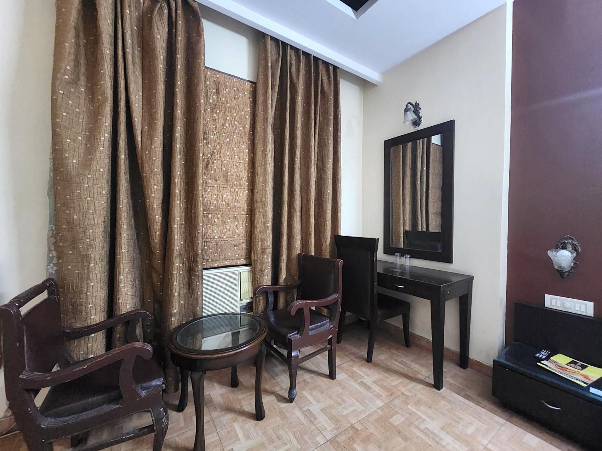 Hotel Mid Town Delhi  Eksteriør bilde